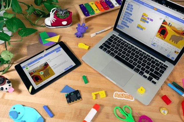 RAZLIKE IZMEĐU STARE VERZIJE SCRATCH 2.0 I NOVE 3.0 – VODIČ ZA PREDAVAČE/TRENERE